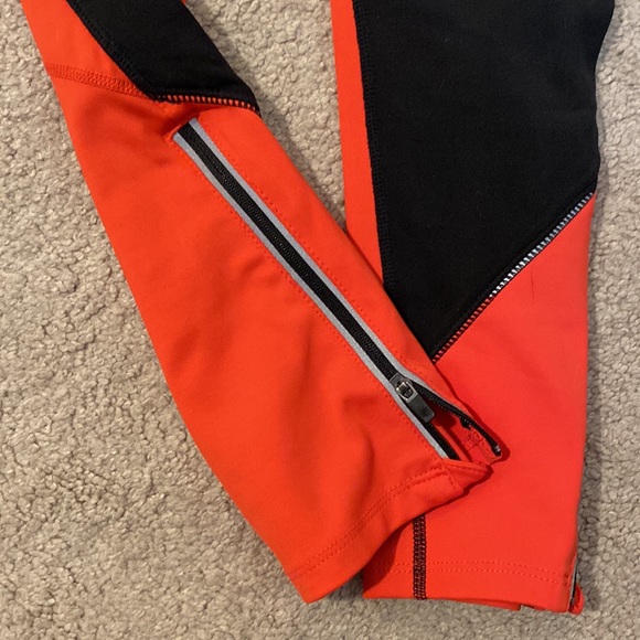 Outdoor Reflective Running Leggings - Picture 6 of 6